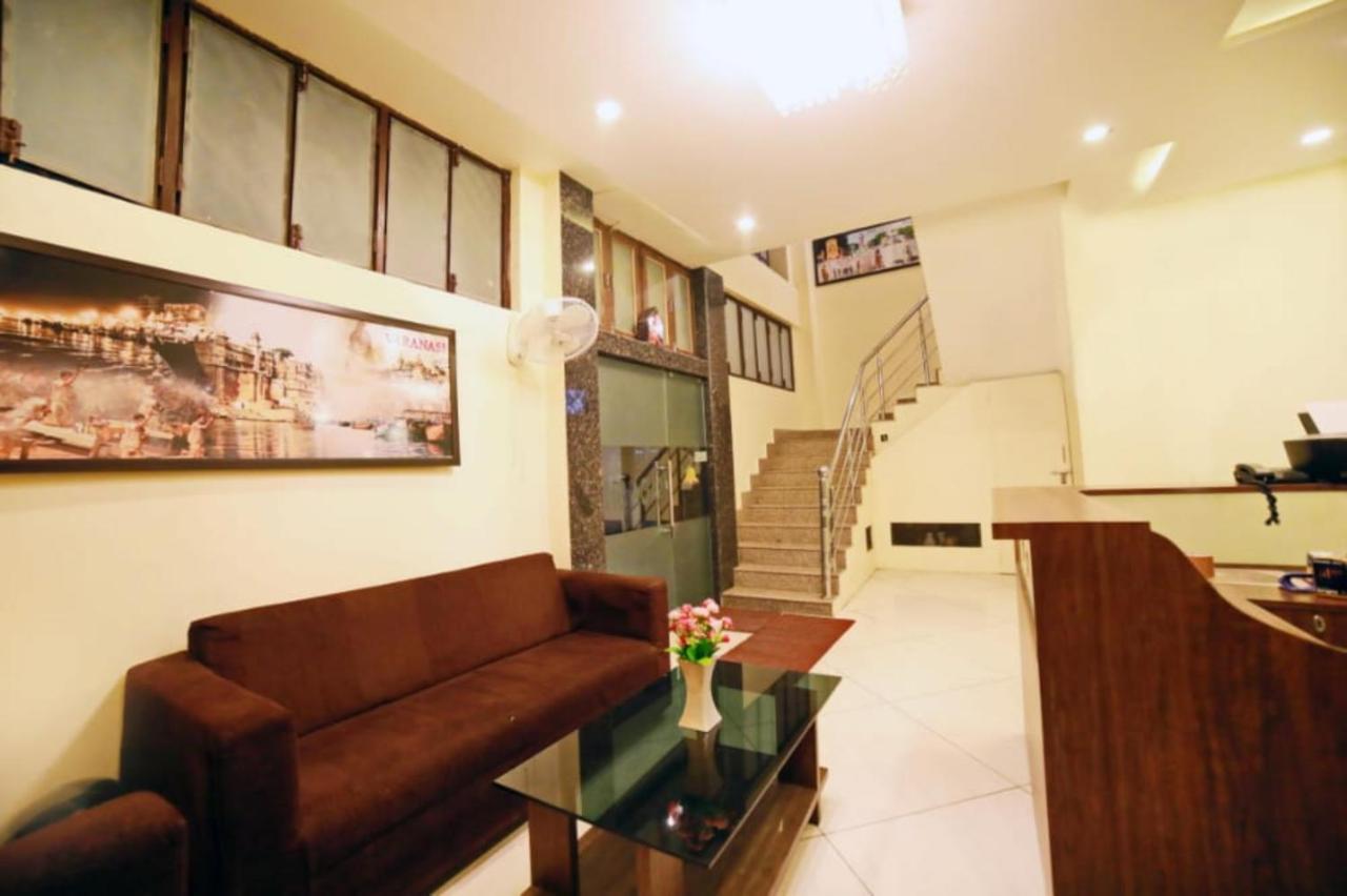 Oyo 16708 Sada Shiv Guest House バラナシ エクステリア 写真