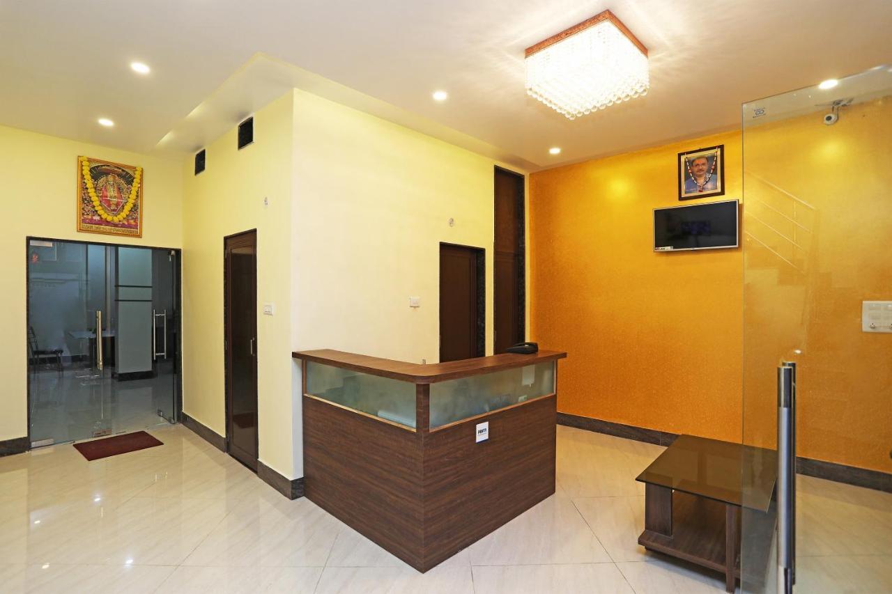Oyo 16708 Sada Shiv Guest House バラナシ エクステリア 写真