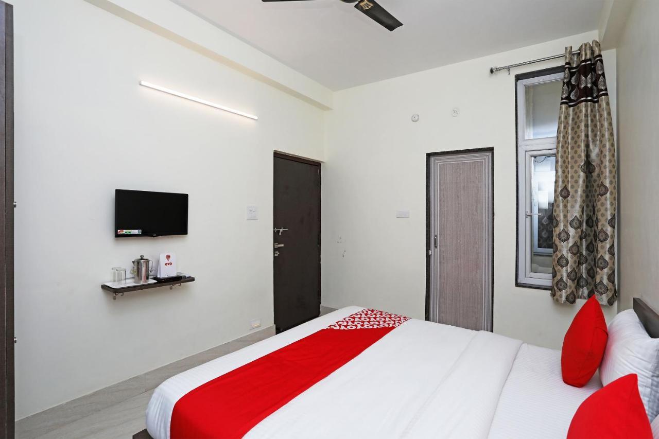 Oyo 16708 Sada Shiv Guest House バラナシ エクステリア 写真